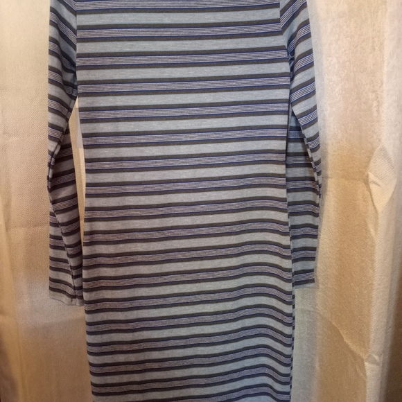 LULAROE Small Debbie Dress.  $#1713 - Picture 4 of 6